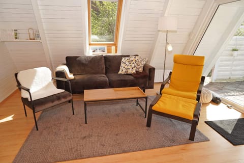 Zeltdachhaus fuer die ganze Familie House in Damp