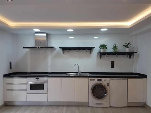 Pepes Home - Torremolinos Centro - Parking Apartment in Torremolinos