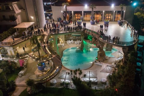 Activities, Karaoke, Nightclub / DJ, Evening entertainment