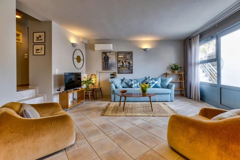 Monemvasia Modern flat Apartment in Islands