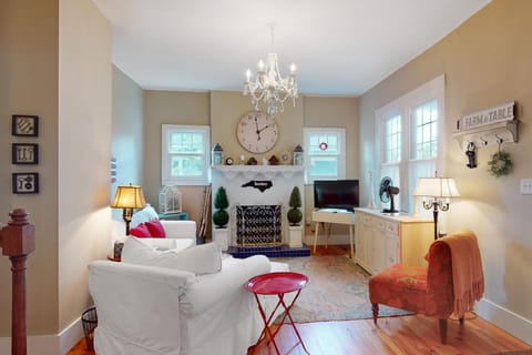 North Whitted Escape House in Hendersonville