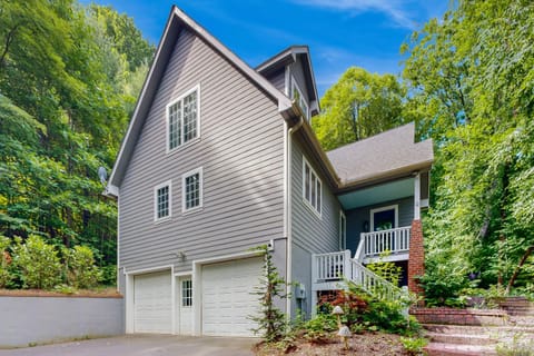 Heartwood Manor House in Asheville