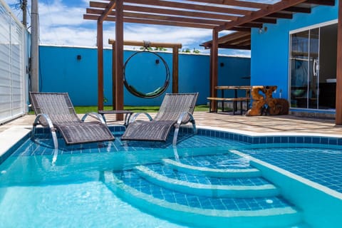 Patio, Swimming pool, Swimming pool