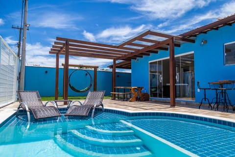 Patio, Swimming pool, Swimming pool