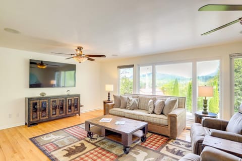 Inviting Waynesville Home Near Main St Shops House in Waynesville