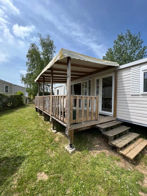 Mobil-Home 4 étoiles avec piscine proche de Blois Campground/ 
RV Resort in Centre-Val de Loire