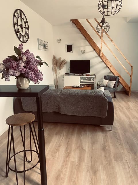 Lounge or bar