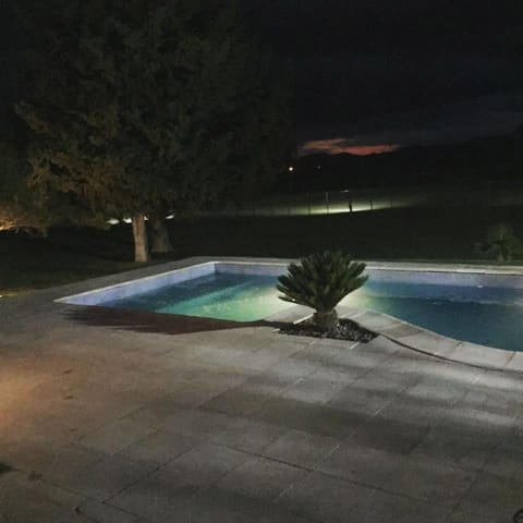Night, Swimming pool