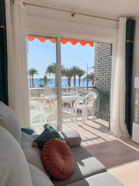 Balcony/Terrace, Living room, Sea view