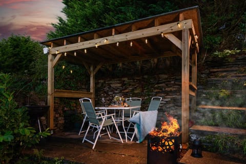 Patio, BBQ facilities