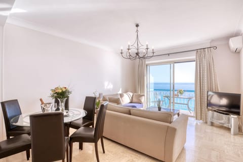 Living room, Sea view