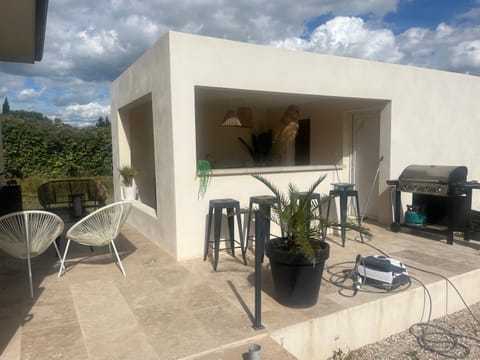 En apparté Apartment in Arles