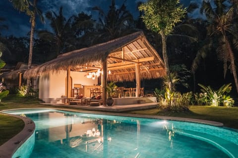 Property building, Restaurant/places to eat, Night, Swimming pool, Swimming pool