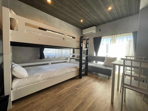 bunk bed