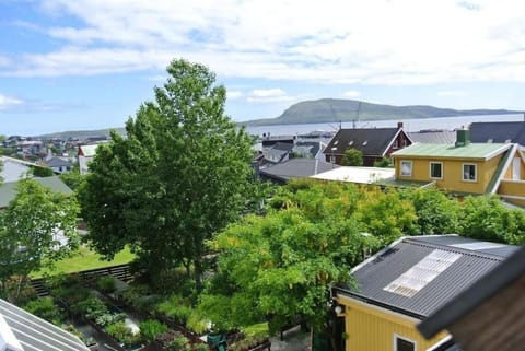 Neighbourhood, City view, Mountain view, Sea view
