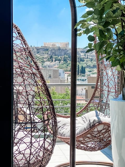 View (from property/room), Balcony/Terrace, Landmark view