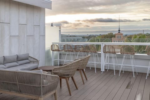 Spring, Summer, Balcony/Terrace, Breakfast