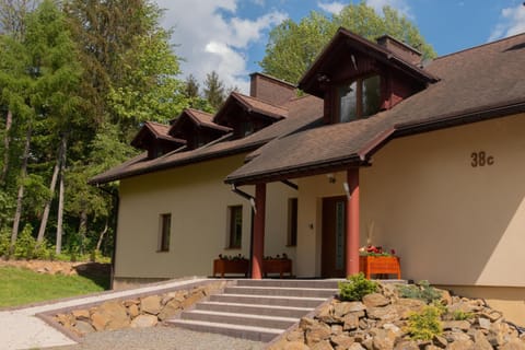 Property building, Facade/entrance