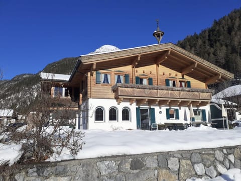 Property building, Winter