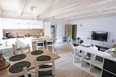 Communal lounge/ TV room, Photo of the whole room