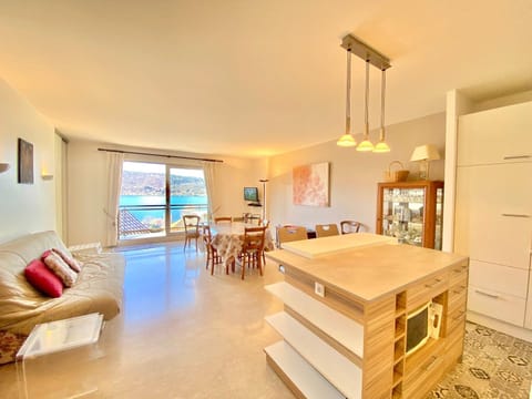 Appartement 3 pièces avec terrasse et parking, Veyrier-du-Lac - FR-1-432-81 Apartment in Menthon-Saint-Bernard