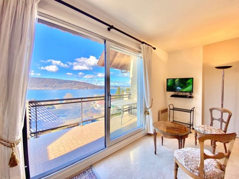 Appartement 3 pièces avec terrasse et parking, Veyrier-du-Lac - FR-1-432-81 Apartment in Menthon-Saint-Bernard