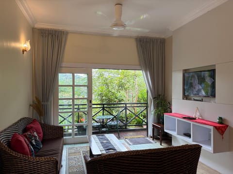 TV and multimedia, Seating area