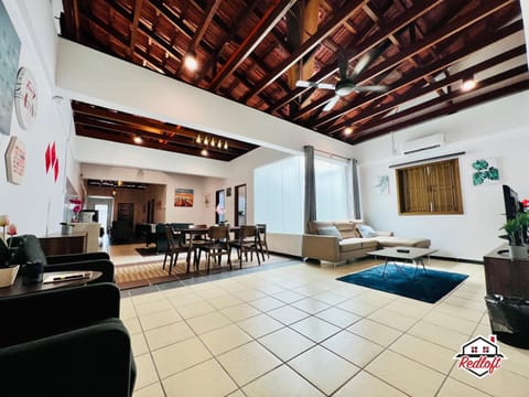 Living room, Seating area, Dining area