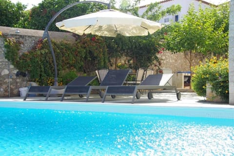 Garden, Swimming pool