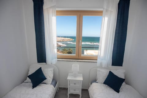 Bed, Photo of the whole room, Bedroom, Sea view