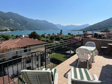 Lake View Terrace Apartment in Province of Brescia