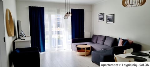 TV and multimedia, Balcony/Terrace, Living room