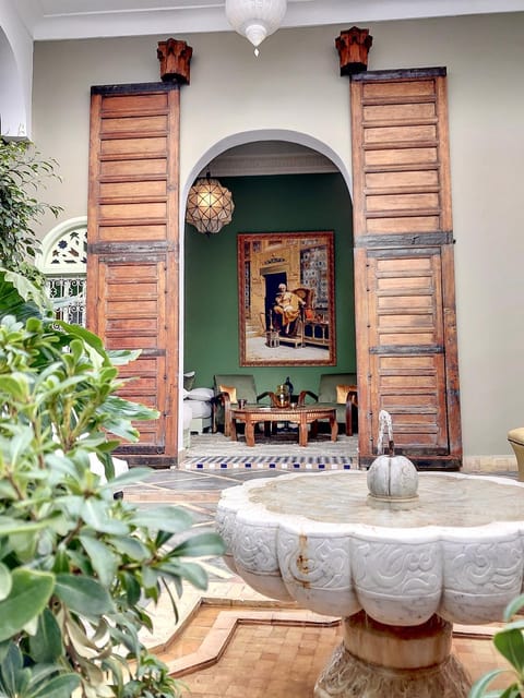 Patio, Living room