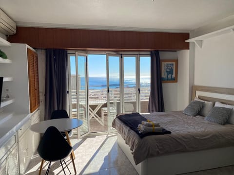 Apartamento 19th floor & sea view Apartment in Alicante