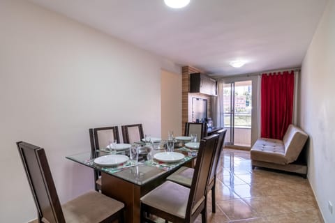 Dining area, Meals