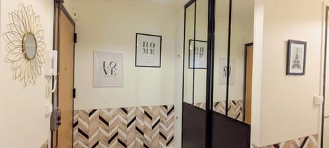 Facade/entrance, Decorative detail, storage