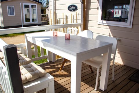 Zee&Zout, chalet 6 pers. bij Renesse en strand! Chalet in Noordwelle