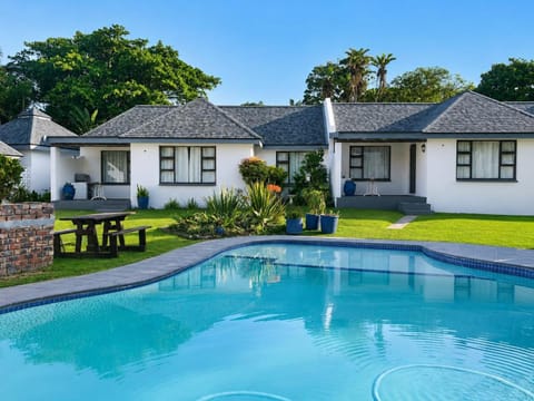 Garden, Garden view, Pool view, Swimming pool