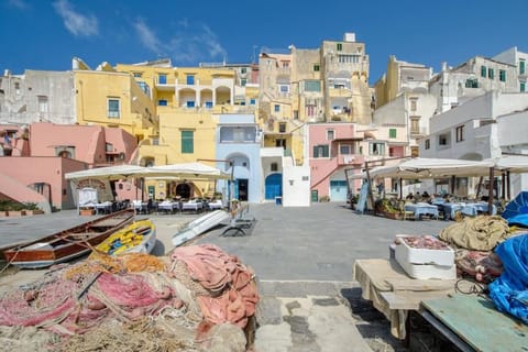 Casa Sottorar - Loft Open Space in Corricella House in Campania