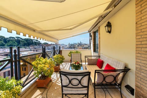 Balcony/Terrace, Photo of the whole room