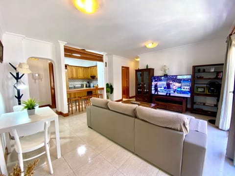 TV and multimedia, Living room, Dining area, kitchen