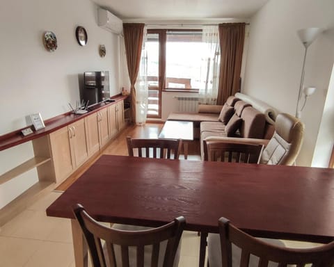 TV and multimedia, Living room, Dining area, internet, pet friendly