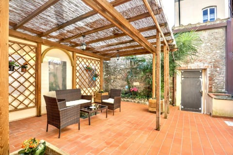 Patio, Day, Garden, View (from property/room), Balcony/Terrace, Garden view