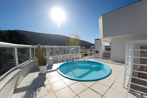Balcony/Terrace, Swimming pool