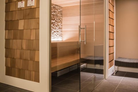 Genieten in La Roche House in Wallonia, Belgium