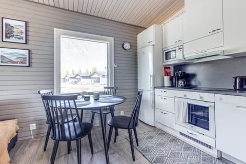 Coffee/tea facilities, Kitchen or kitchenette, Dining area, dishwasher, minibar, pet friendly, kitchen