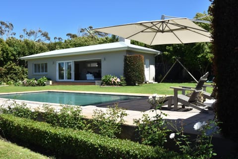 Garden, Swimming pool