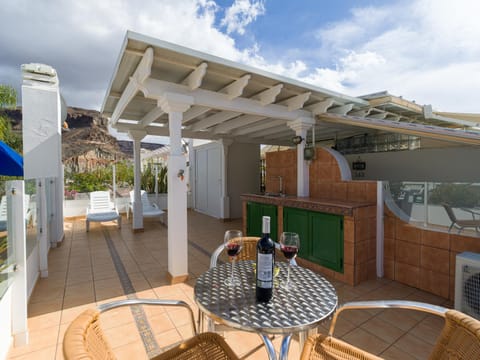 Patio, Balcony/Terrace