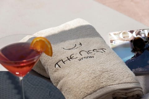 Property logo or sign, Lounge or bar, Swimming pool, Drinks, Alcoholic drinks