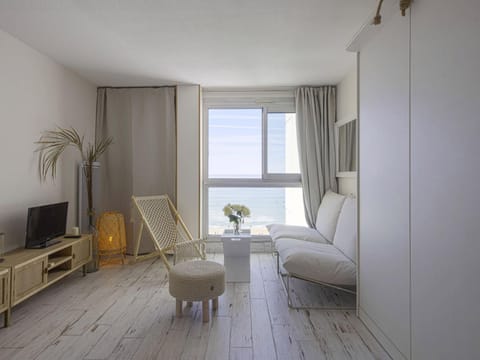 Living room, Photo of the whole room
